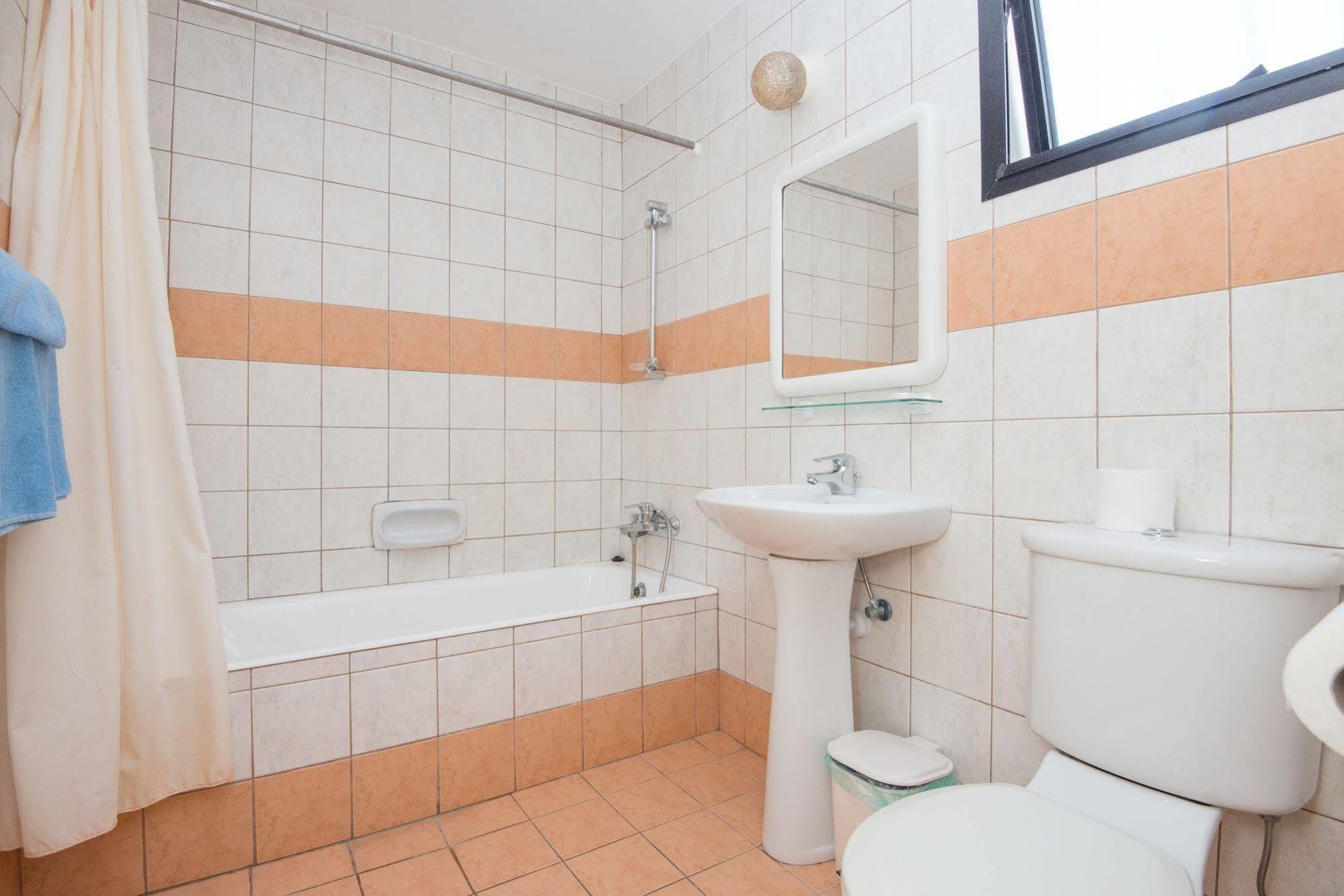 איה נאפה Kkaras Hotel 3 Star מראה חיצוני תמונה