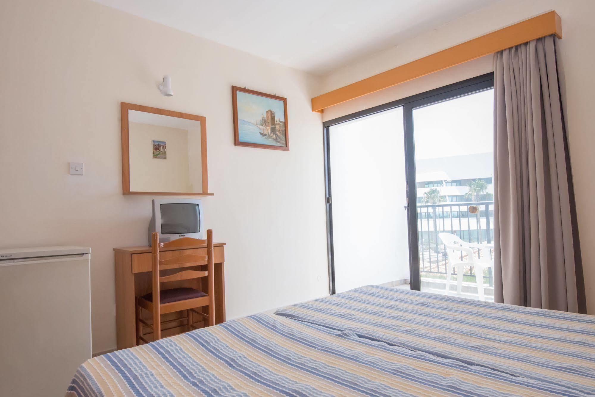 איה נאפה Kkaras Hotel 3 Star מראה חיצוני תמונה