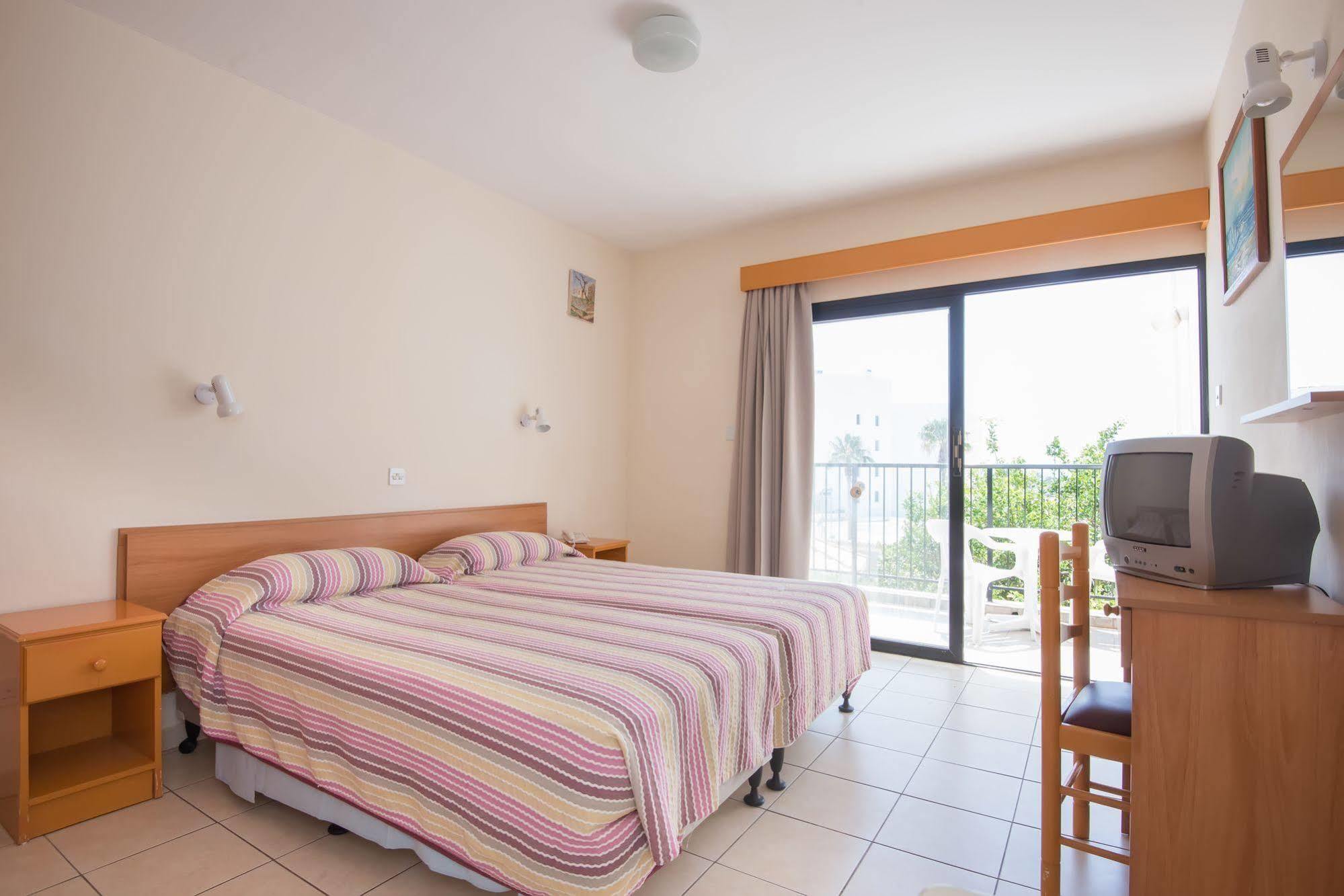 איה נאפה Kkaras Hotel 3 Star מראה חיצוני תמונה